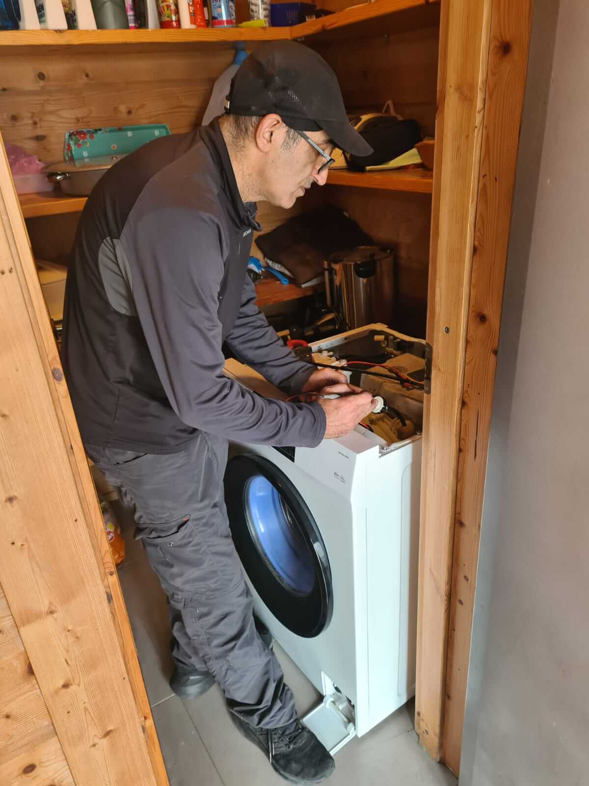 תיקון מקרר - עבודת תיקון מקצועית